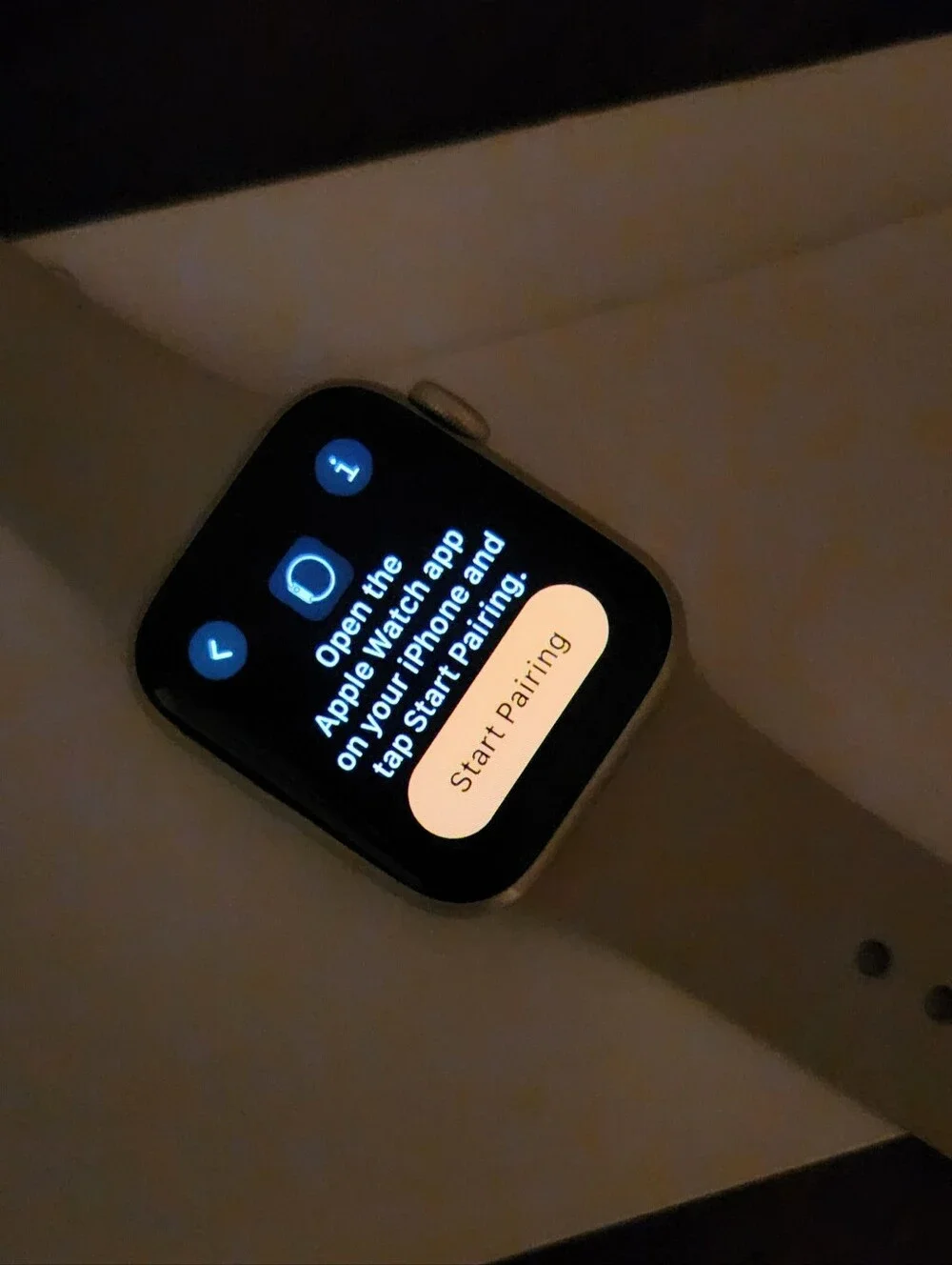 NEW Apple Watch SE